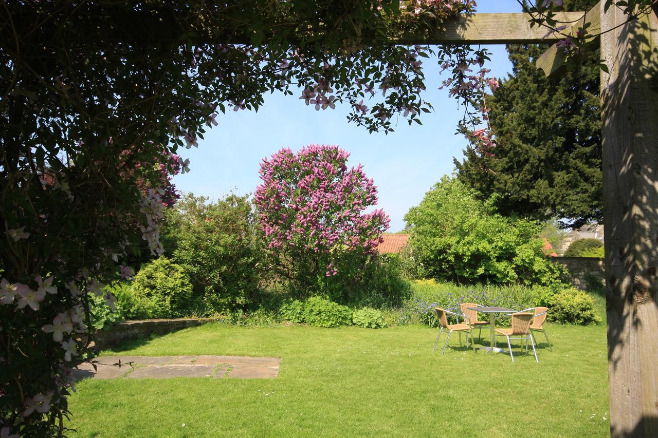 Worsley Arms Hotel Hovingham Екстериор снимка