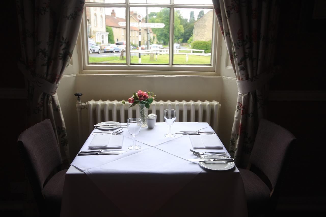 Worsley Arms Hotel Hovingham Екстериор снимка